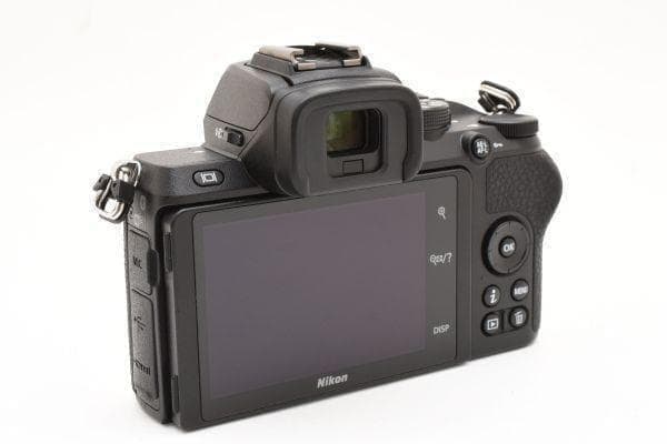 【美品】ニコン Nikon Z50 ボディ《ショット数8491回》ミラーレス一眼