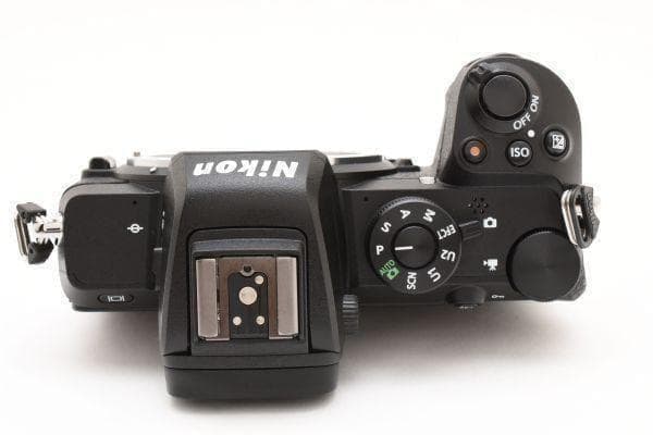 【美品】ニコン Nikon Z50 ボディ《ショット数8491回》ミラーレス一眼