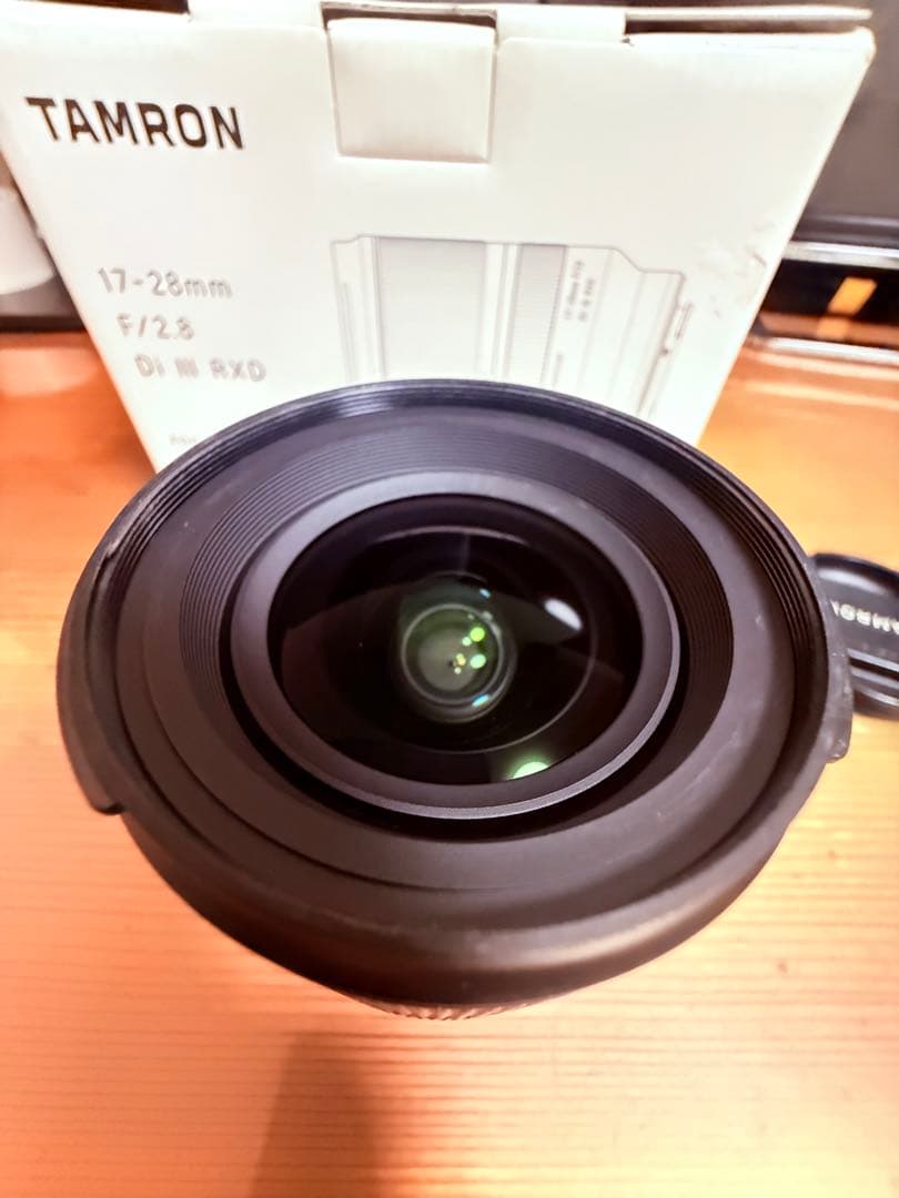 美品TAMRON17-28mm F2.8 Di III RXDソニーEマウント