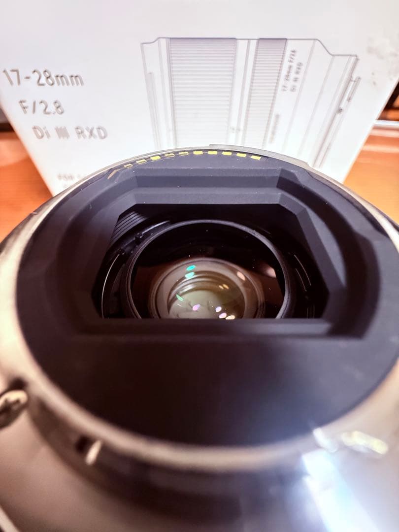 美品TAMRON17-28mm F2.8 Di III RXDソニーEマウント