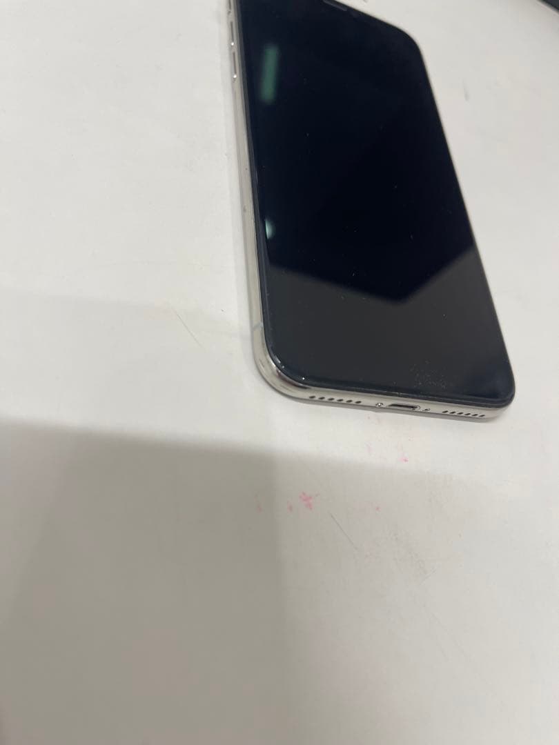 Apple iPhone X 256GB シルバー