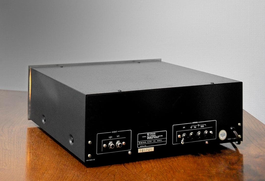 【来る4月計画の福岡分移転の処分価格】TRIO KT-3300 チューナー ♪