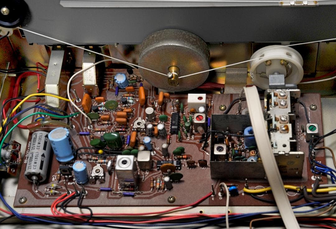 【来る4月計画の福岡分移転の処分価格】TRIO KT-3300 チューナー ♪