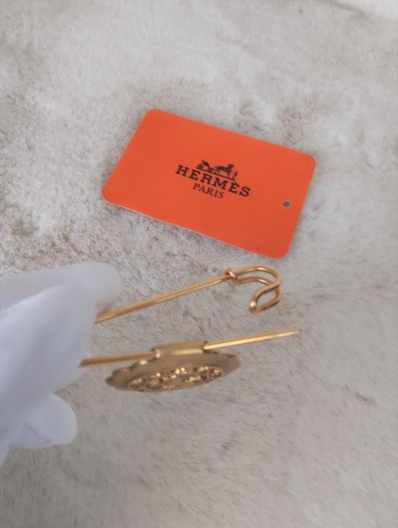 おにぎり♡【極美品】エルメス　 CHEVAL ピンブローチ　ホースモチーフ