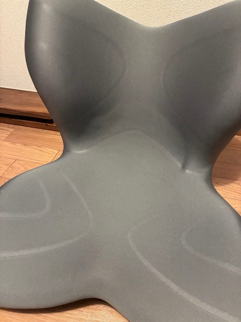 1933【極美品】Style premium骨盤・姿勢矯正クッション