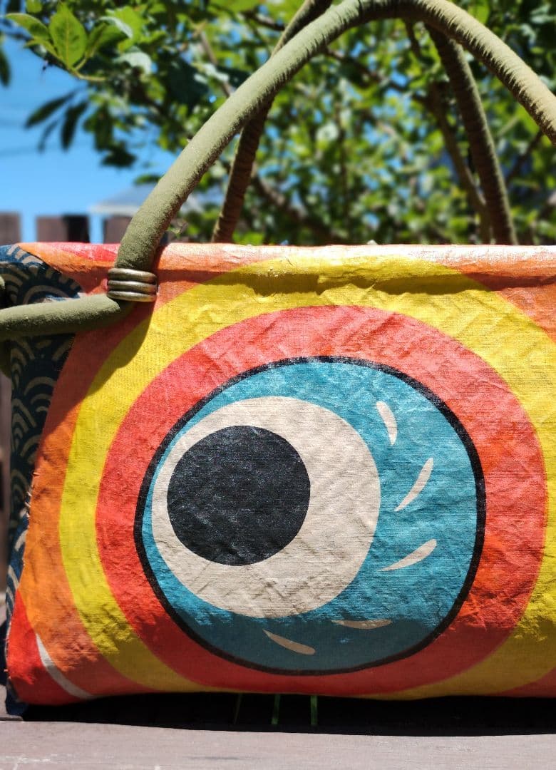 一閑張りバッグ（大）　鯉のぼり 幟旗　目　カラフル　草木染め　柿渋　ハンドメイド