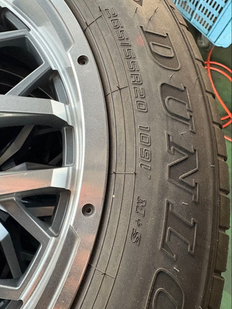 あんな様トヨタ プラド　ナイトロパワー20インチ　ダンロップ 265/55R20