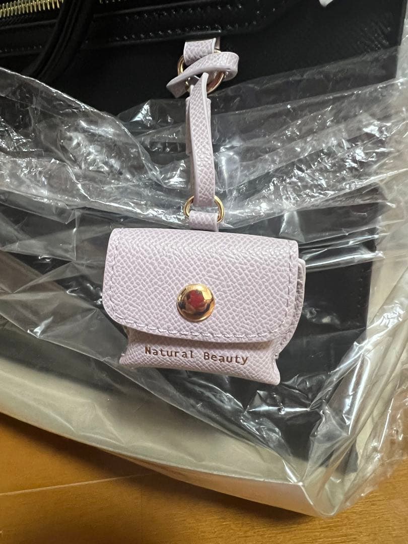 ナチュラルビューティーエレナ　リュック　ブラック