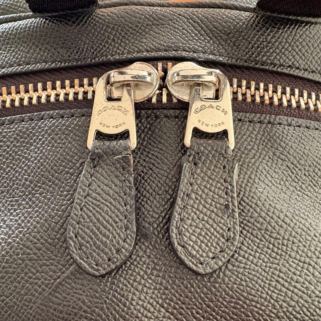 美品✨COACH コーチ レザーリュック 黒 シボ革　A4収納可 バッグパック