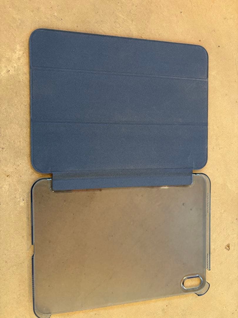 iPad 第10世代　シルバー 本体　wifiモデル　64GBバッテリー100%