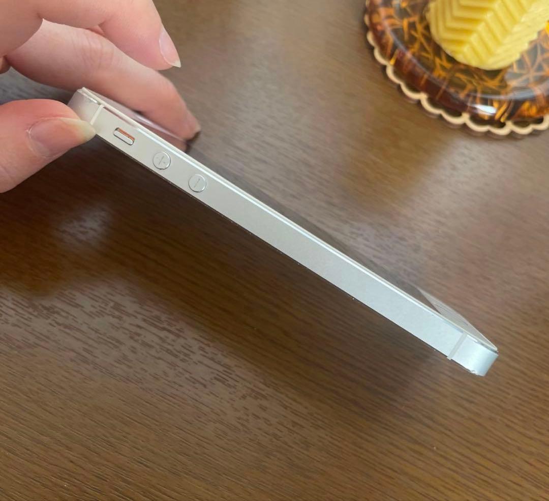 Phone5s 本体 美品　シルバー Apple スマホ　動作良好　エアドロ可