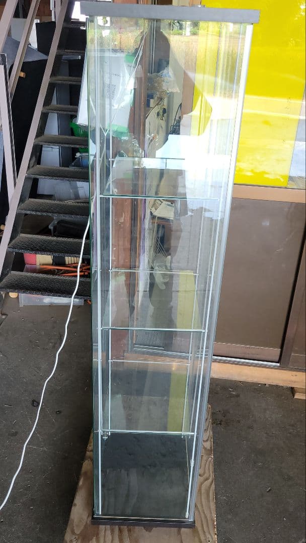 ひかる-引取限定！IKEA DETOLF ガラスショーケース 照明付