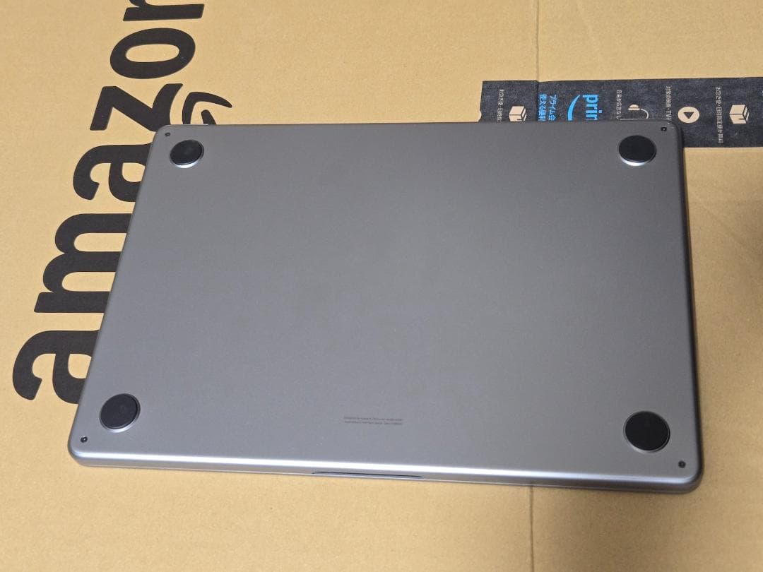 MacBook Air 13.6インチ M2/16GB/256GB