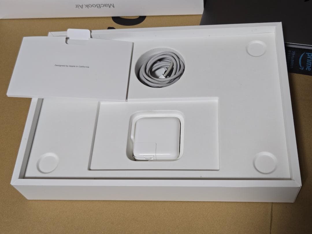 MacBook Air 13.6インチ M2/16GB/256GB