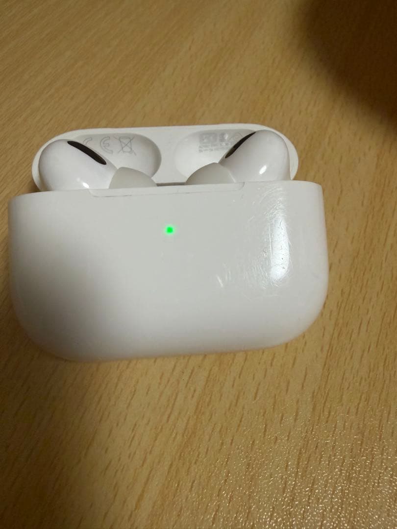 Apple AirPods Pro 本体 充電ケース付き