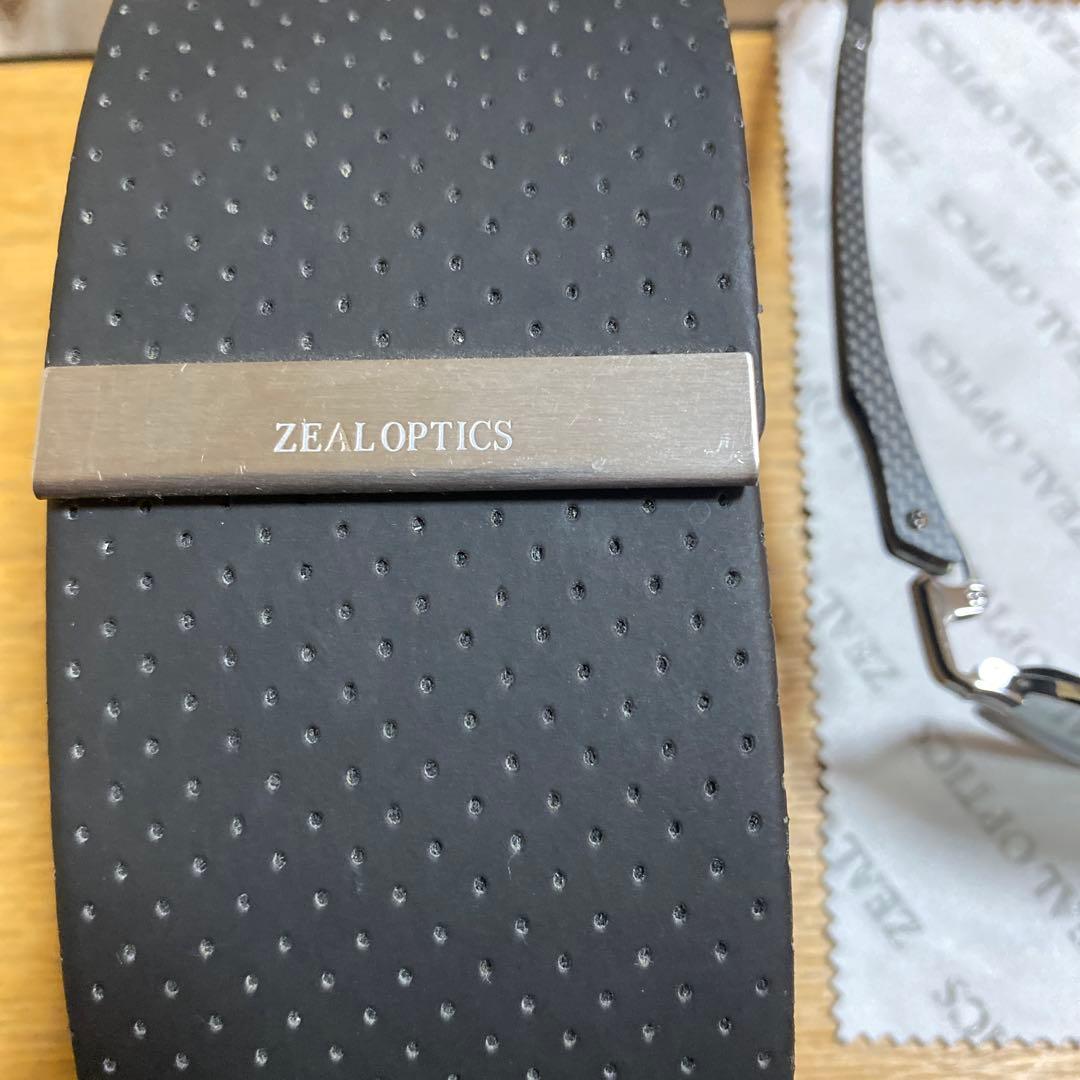 ZEAL OPTICS サングラス グレー レンズ