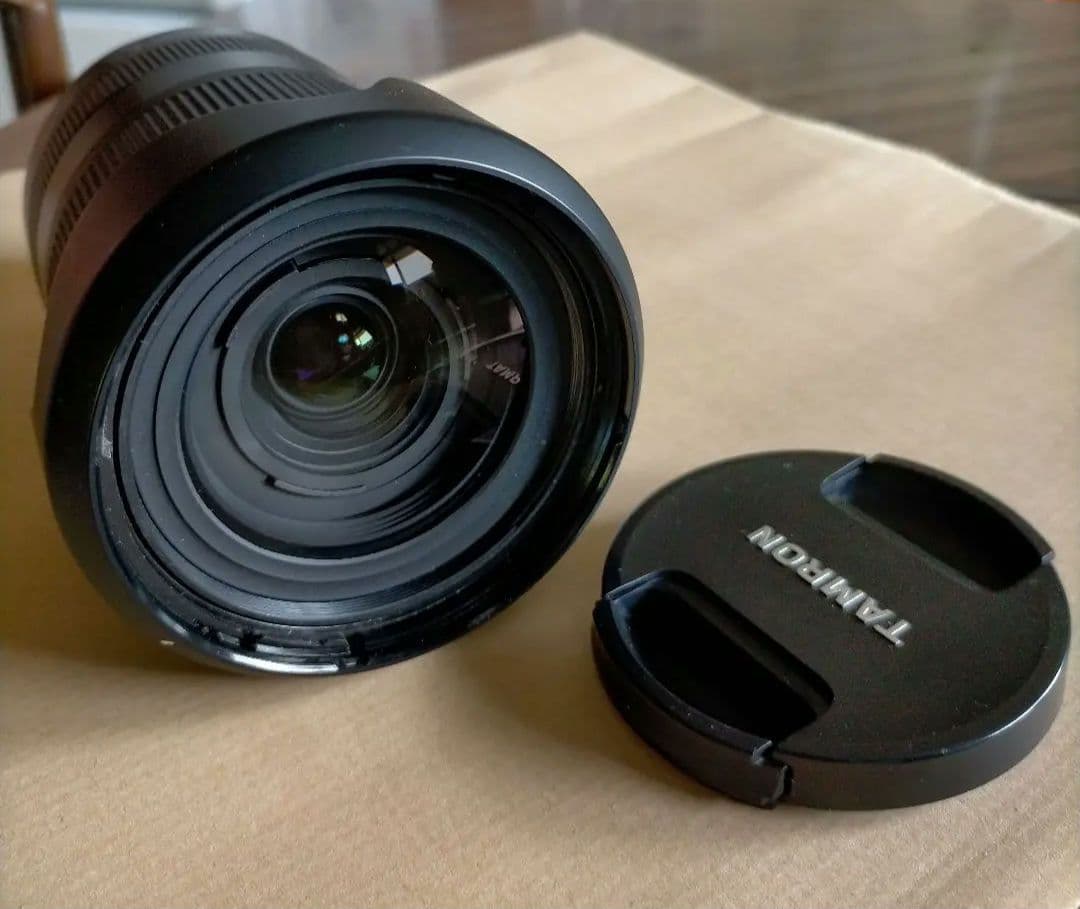 タムロン 18-300mm F3.5-6.3 Di III-A VC VXD