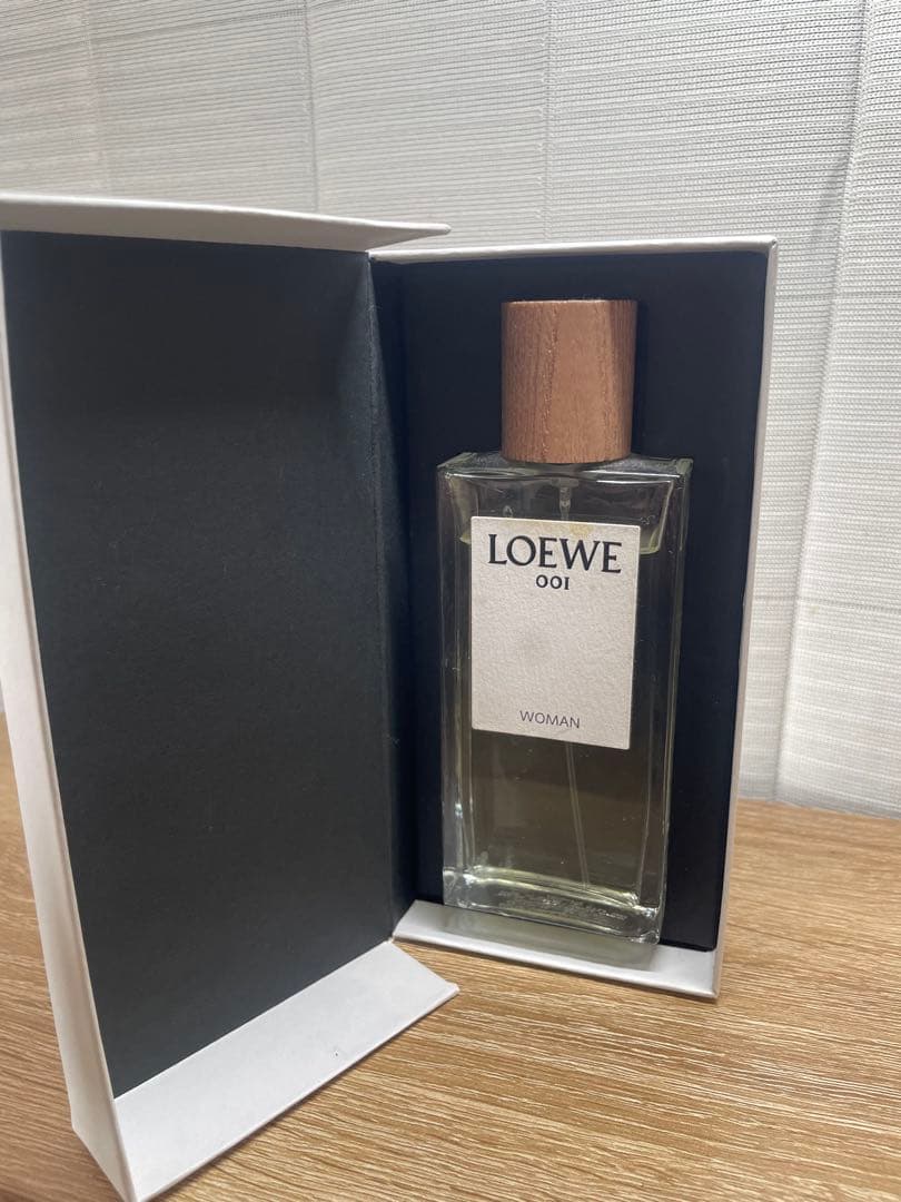 【早い者勝ち】LOEWE 001 WOMAN オードパルファン 100ml 箱付