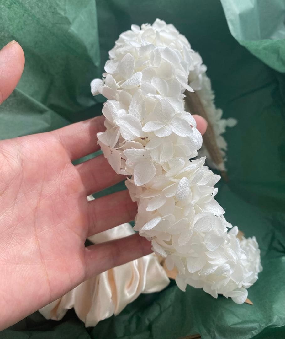 【ミランダカー】ウェディングカチューシャ　イギリスハンドメイド