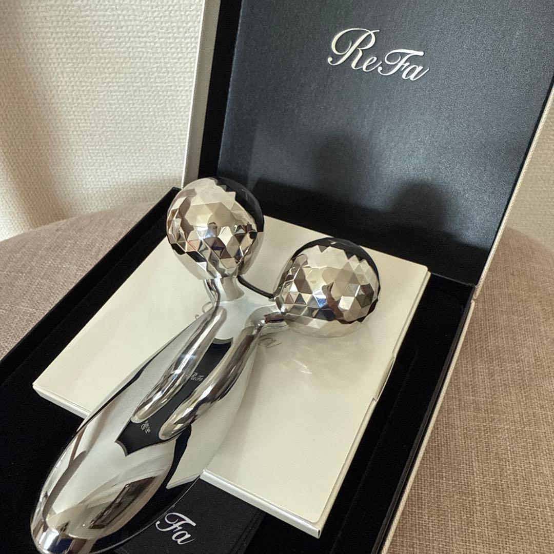 【美品 未使用に近い】ReFa CARAT 美顔ローラー シルバー