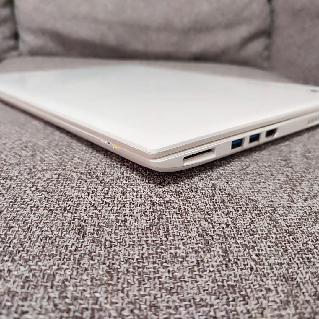 【バッテリーOK美品】dynabook 8GB SSD 256GB