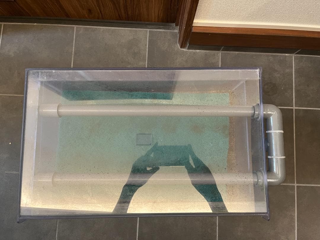 ドライ濾過槽 ドライタワー 引出式のウールボックス Wシャワーパイプ付き