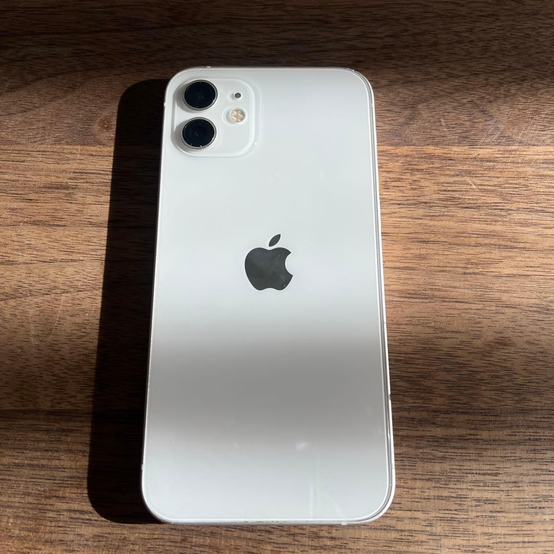 iPhone 12 64GB ホワイト【画面割れ】