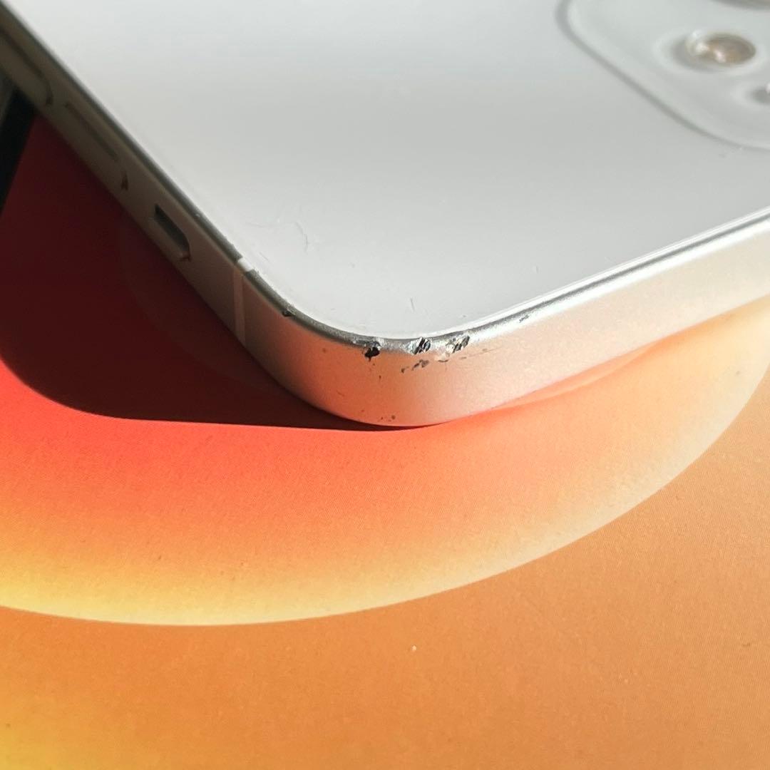iPhone 12 64GB ホワイト【画面割れ】