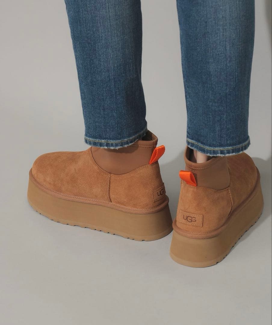 【本日のみ値下げ‼️】【美品】UGG ミニディッパー