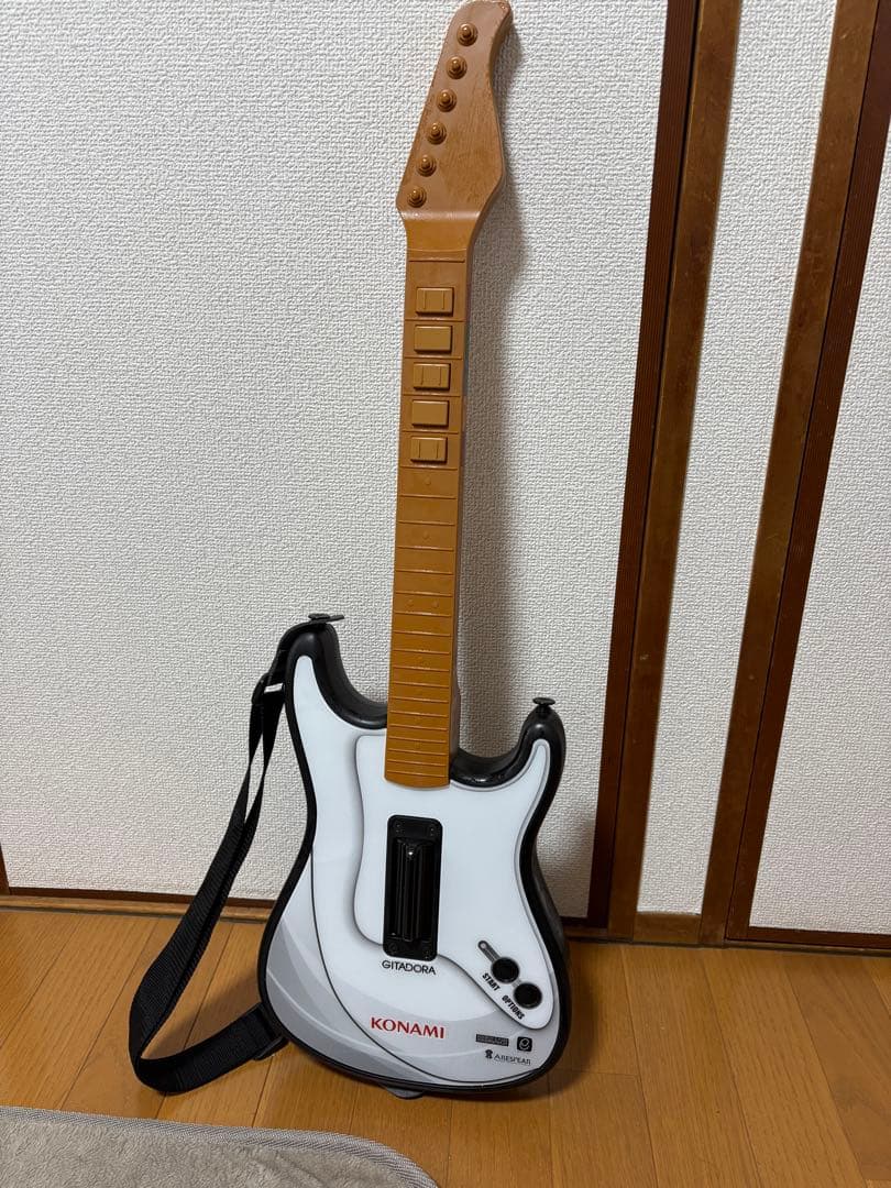 GITADORAギターコントローラ プレミアムモデル