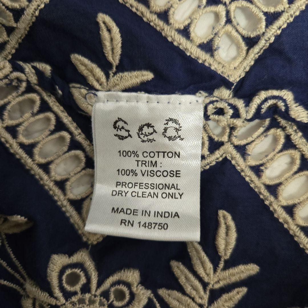 シーニューヨーク 刺繍入りネイビー長袖ブラウス