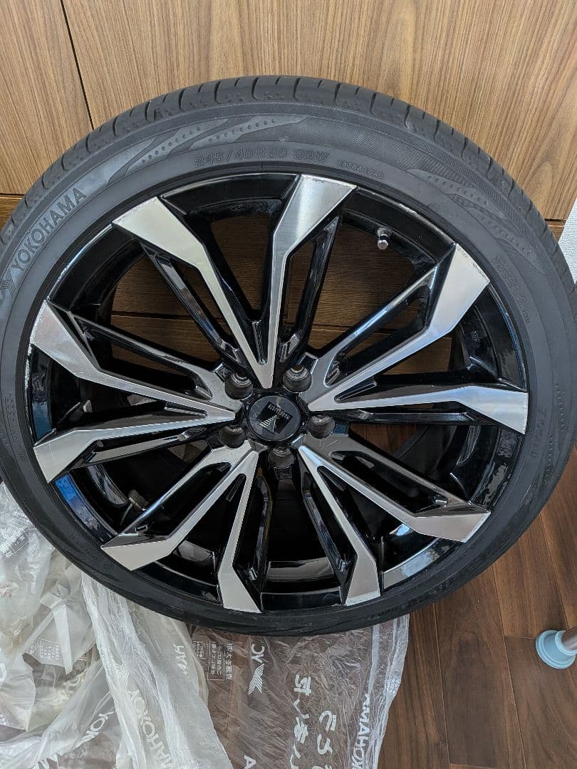 アルファード　モデリスタ　ホイールタイヤ付ナット付