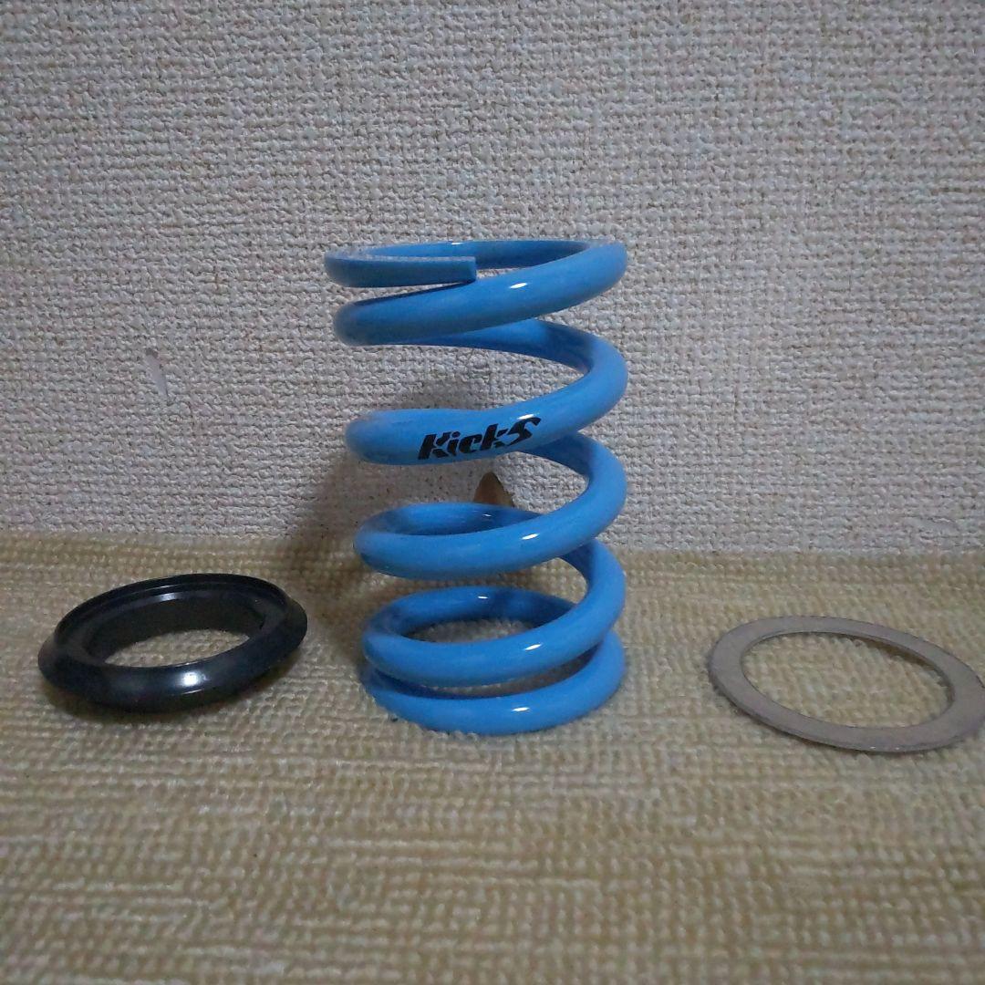 kicks GROM（jc92）用リヤスプリング