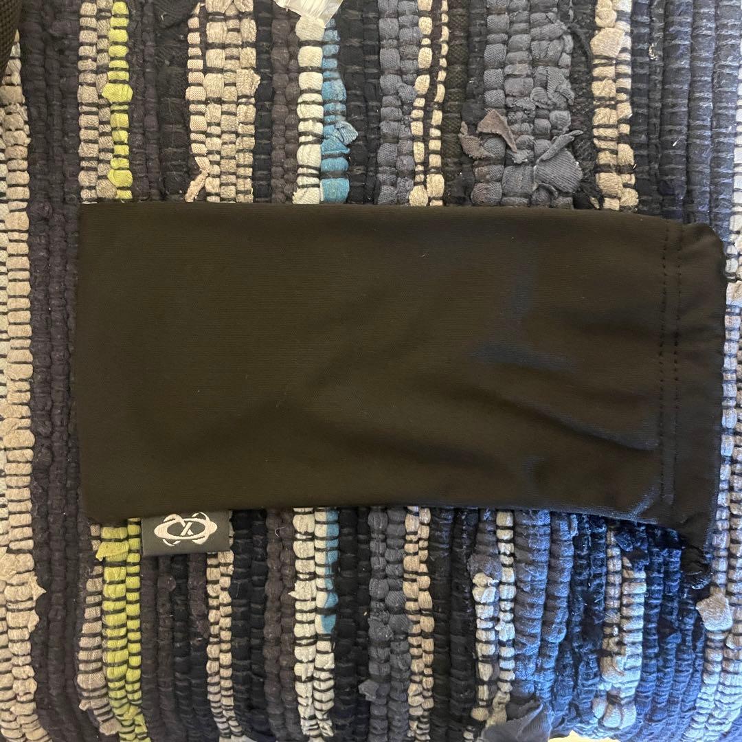 OAKLEY ブラック　サングラスケース付き　9229