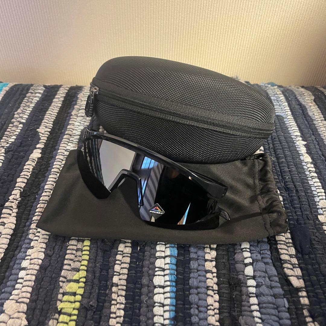 OAKLEY ブラック　サングラスケース付き　9229