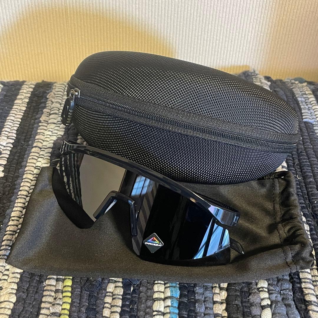OAKLEY ブラック　サングラスケース付き　9229