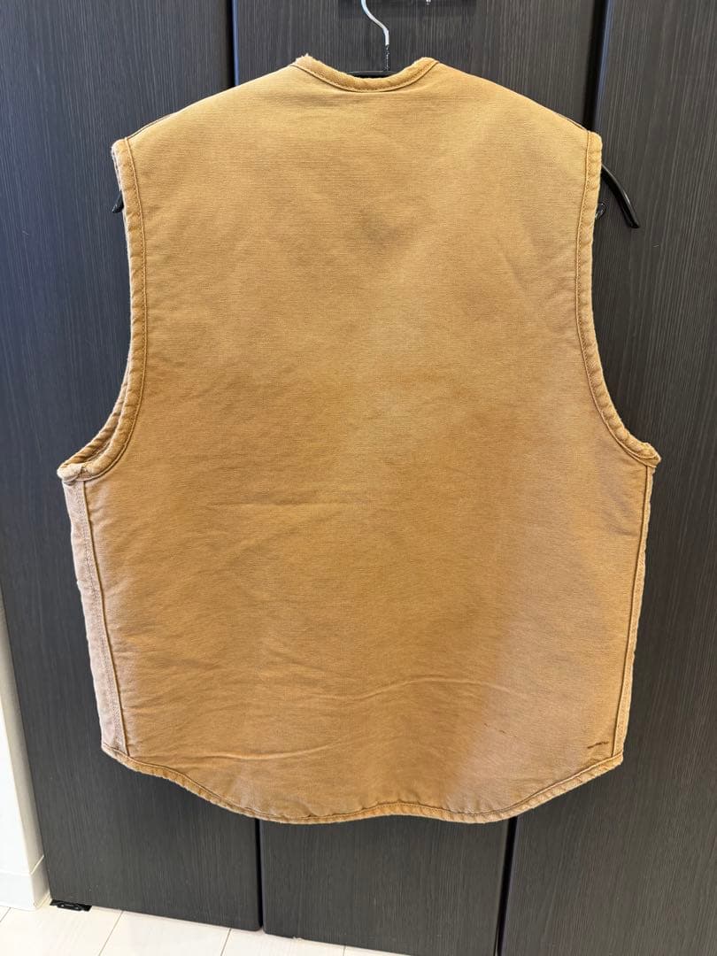 はなや　　carhartt ベスト