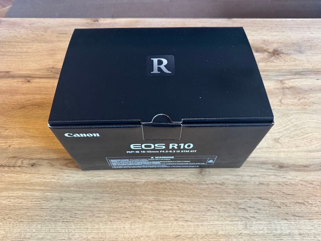 【新品未使用】Canon EOS R10 RF-S 18-45mm レンズキット