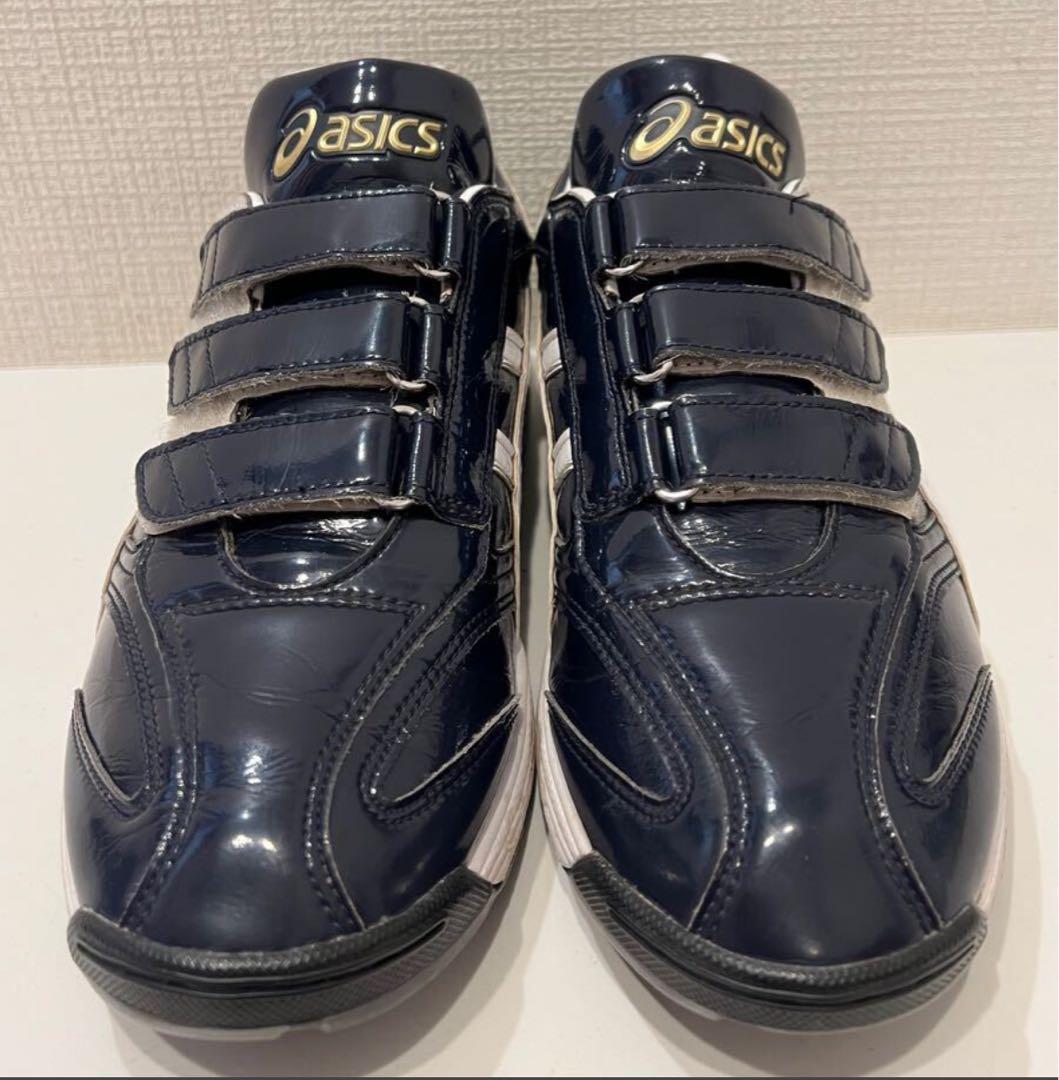 asics ネイビー トレーニングシューズ