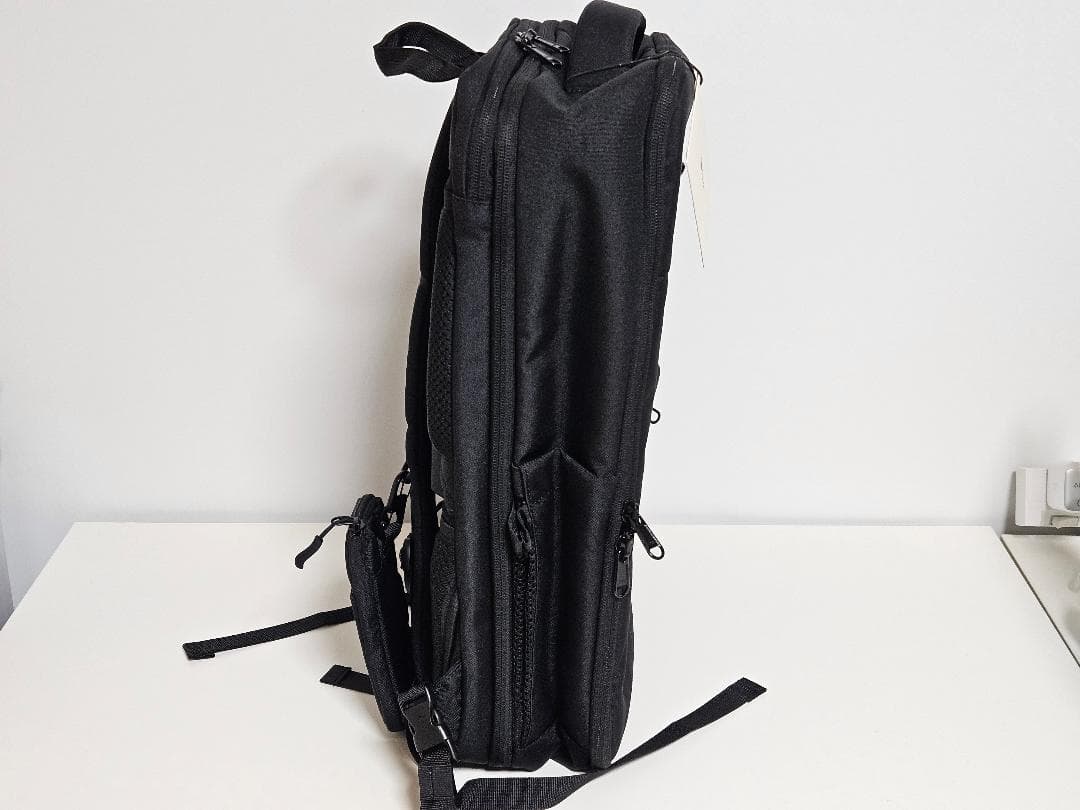 新品 Evoon マルチビジネスリュック4.0 容量25L拡張時35L 2WAY