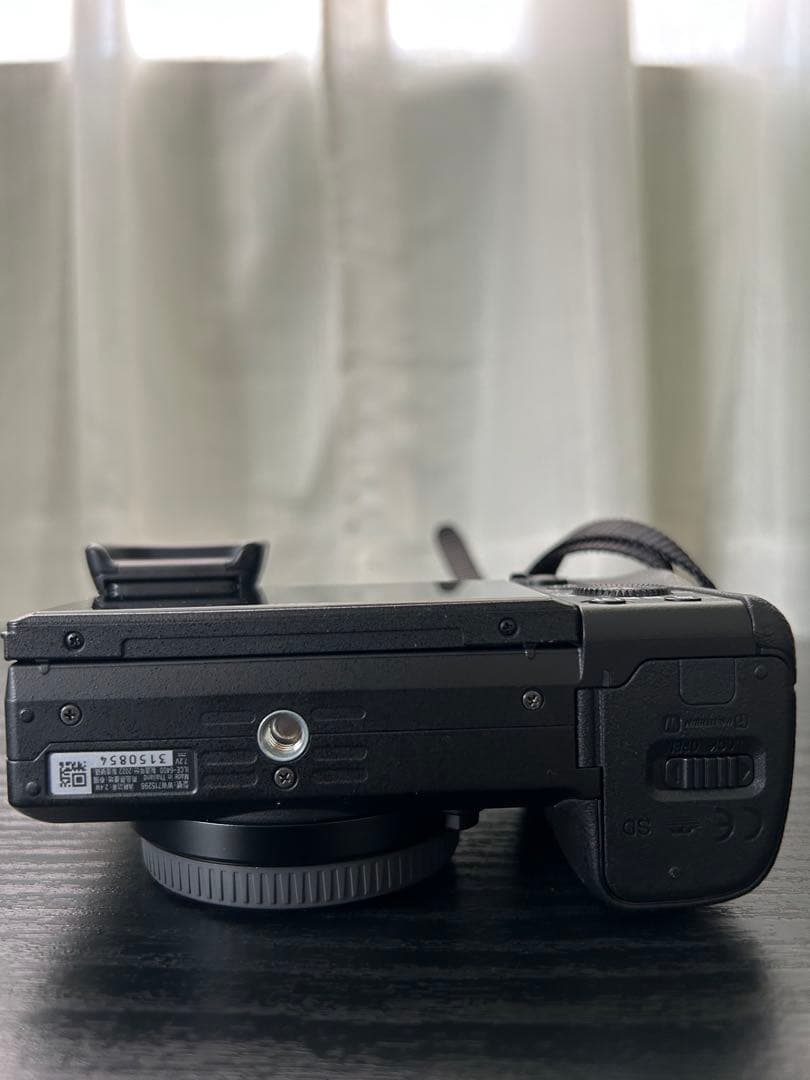 撮影回数1993回　SONY α6400 ボディ本体　Eマウント ミラーレス一眼