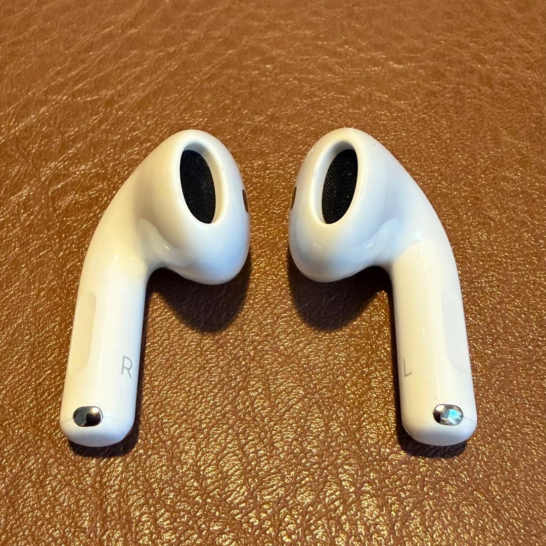 Apple Airapods4(ANC)アクティブノイズキャンセリング搭載
