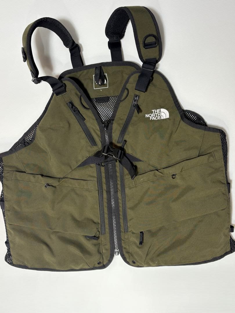 希少なLサイズ！【ほぼ未使用】ノースフェイス ギアメッシュベスト ニュートープ