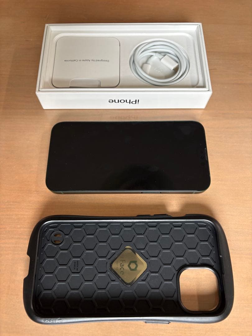 スマホ　iPhone 13 本体　128GB