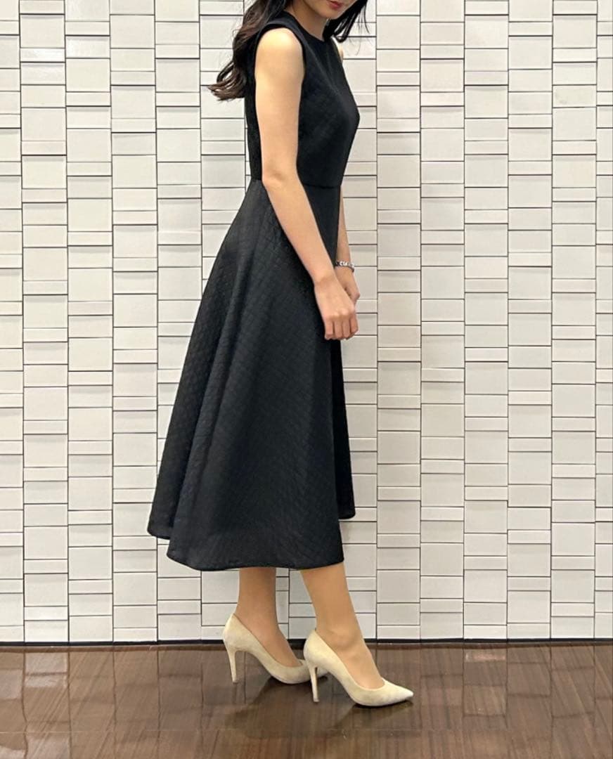 タイムセール　エムプルミエ　キルトライクジャガードフレアワンピース　ホワイト