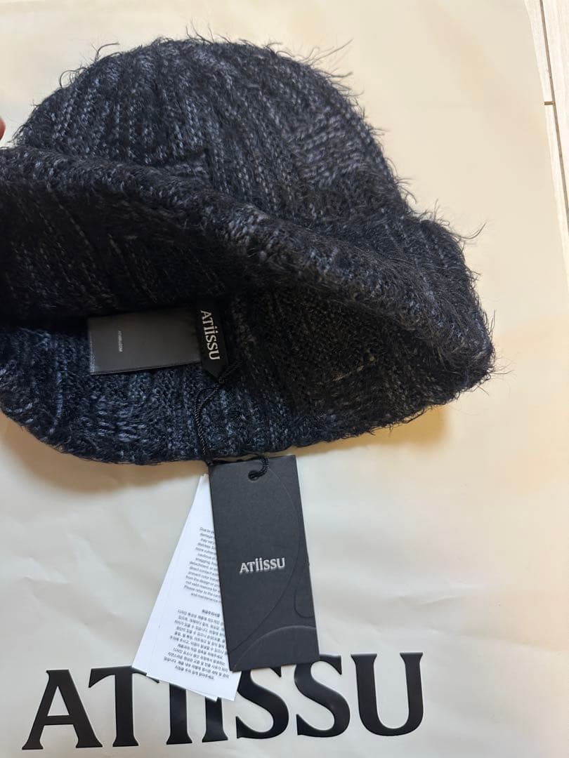 【新品本物】ATiiSSU(アティシュ) Kevi Beanie BKビーニー