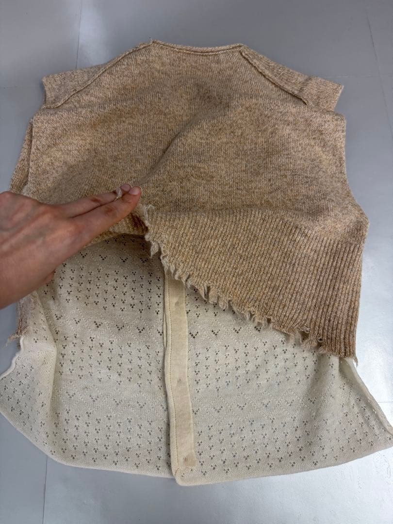 トップス PERVERZE Lambs-wool Layered Knit Vest be