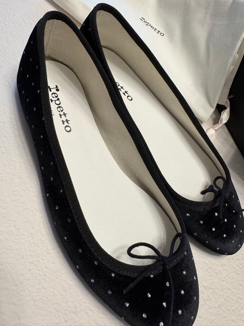 お値下げRepetto ブラックスエードビジューバレエシューズ38新品未使用
