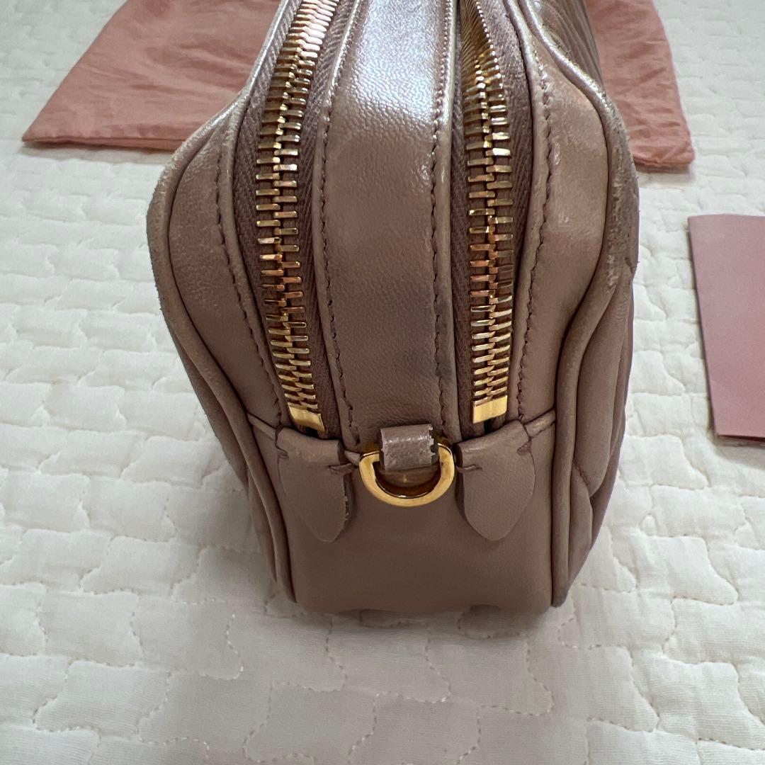 miu miu ショルダーバッグ