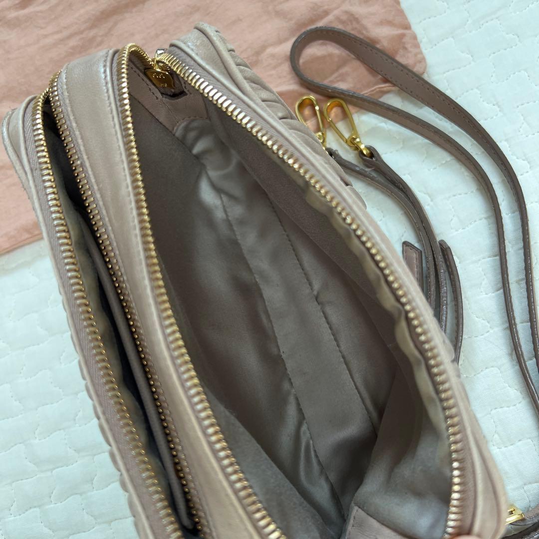 miu miu ショルダーバッグ